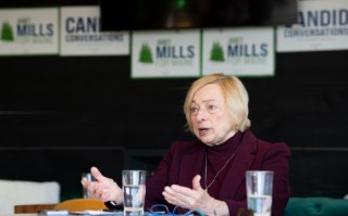 杭州缅因州推动美国首个暂停数据中心建设法案 电价与用水担忧升温