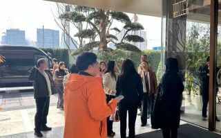 杭州上海售楼处意外一幕！不少人从迪拜赶来“打新”，看的都是5000万起步的房子：受国际局势影响想回国置业生活