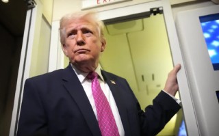 杭州特朗普对《邮报》称：对伊战争 “不会持续太久”