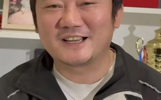 杭州“当时说实话想装一下”，张雪深夜回应“一个子儿都没有”言论：政府只需把舞台搭好就很棒了