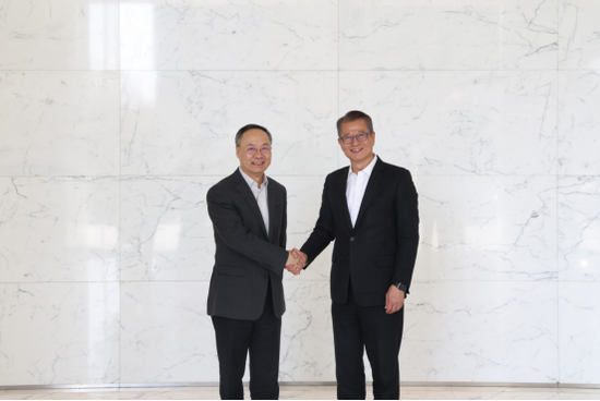 杭州李云泽会见香港特区政府财政司司长陈茂波