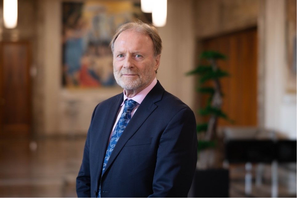 杭州独家对话WTO首席经济学家：高额的油价何时恢复正常？ | 欧陆志