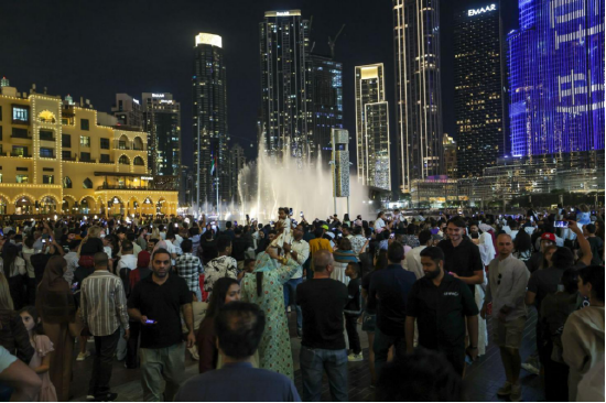 杭州迪拜楼市暴跌30%后，该恐慌还是贪婪？ 独家对话维世资管执行董事长徐莹 | 欧陆志