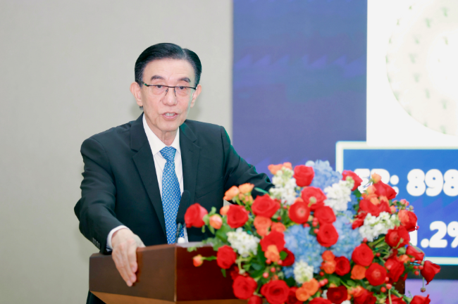 杭州中微董事长尹志尧,给半导体泼点冷水 | 海斌访谈 杭州中微董事长尹志尧,给半导体泼点冷水 | 海斌访谈