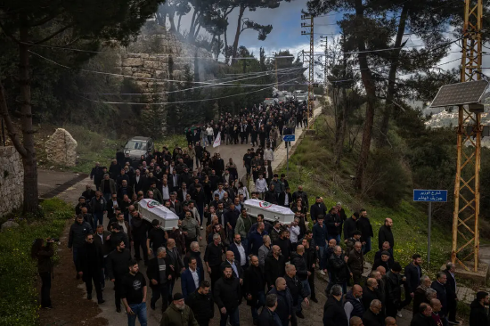 杭州黎巴嫩为以军空袭遇难夫妇哀悼 此次袭击引发广泛愤慨