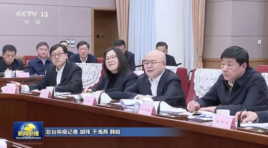杭州总理召开座谈会,8人发言,包括一位“90后” 杭州总理召开座谈会,8人发言,包括一位“90后”